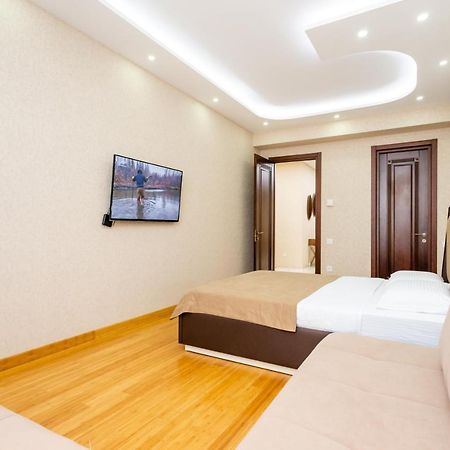 Central Cozy 3Bd-2Bath Apartment Tbilisi Buitenkant foto